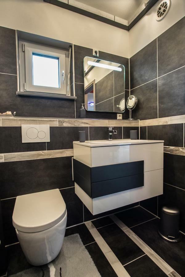 Bodensee-Fewo Modernes & Top-Ausgestattetes Appartement Incl Netflix, Fahrradgarage Uhldingen-Muhlhofen Bagian luar foto