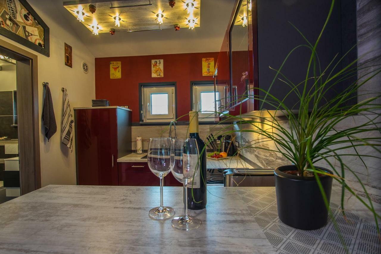 Bodensee-Fewo Modernes & Top-Ausgestattetes Appartement Incl Netflix, Fahrradgarage Uhldingen-Muhlhofen Bagian luar foto